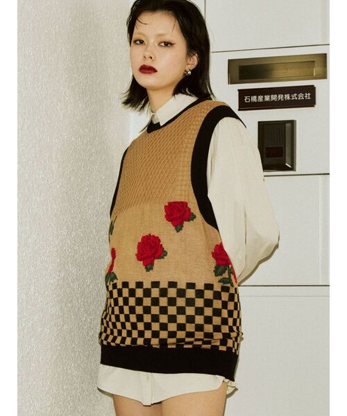 jouetie(ジュエティ)の「ノースリーブニット(ニット/セーター・レディース・ベージュ・MEDIUM)」の1枚目の写真