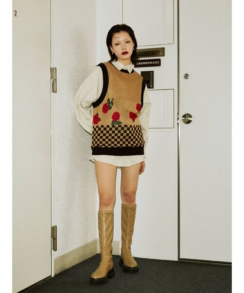 jouetie(ジュエティ)の「ノースリーブニット(ニット/セーター・レディース・ベージュ・MEDIUM)」の8枚目の写真