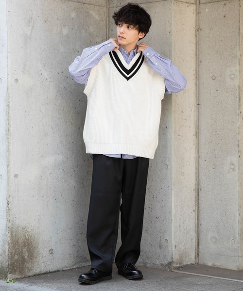 WEGO(ウィゴー)の「WEGO/ラインチルデンニットベスト(ベスト・メンズ・ホワイト/ベージュ/ダークグリーン・MEDIUM/LARGE)」の21枚目の写真