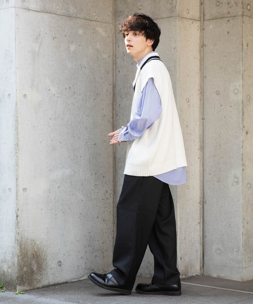 WEGO(ウィゴー)の「WEGO/ラインチルデンニットベスト(ベスト・メンズ・ホワイト/ベージュ/ダークグリーン・MEDIUM/LARGE)」の22枚目の写真