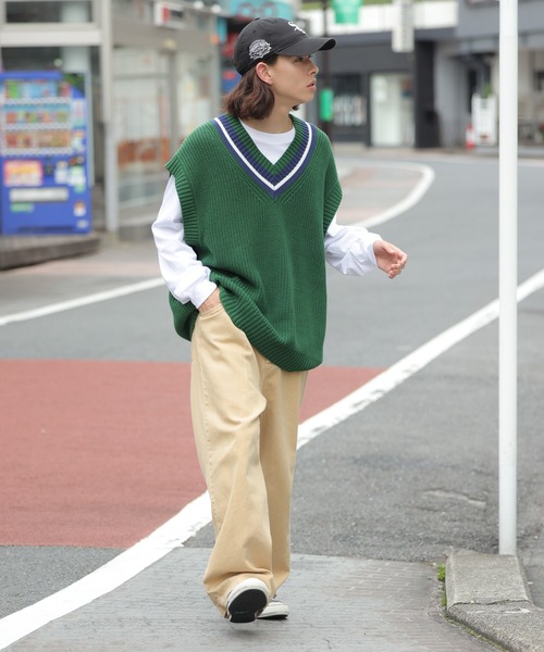 WEGO(ウィゴー)の「WEGO/ラインチルデンニットベスト(ベスト・メンズ・ホワイト/ベージュ/ダークグリーン・MEDIUM/LARGE)」の15枚目の写真