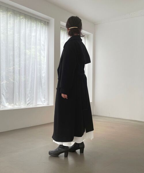 MAJESTIC LEGON（マジェスティックレゴン）の「バックデザインチェスターコート（チェスターコート・レディース・ブラック/アイボリー/モカ・SMALL/MEDIUM）」の9枚目の写真