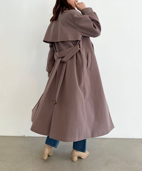 MAJESTIC LEGON（マジェスティックレゴン）の「バックデザインチェスターコート（チェスターコート・レディース・ブラック/アイボリー/モカ・SMALL/MEDIUM）」の6枚目の写真