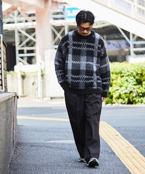 FREAK'S STORE（フリークスストア）の「WEB限定 ビッグシルエット モヘヤタッチ チェック柄 クルーネック シャギーニット/セーター（ニット/セーター・メンズ・ブラック/ブラウン/ネイビー・SMALL/MEDIUM/LARGE）」の10枚目の写真