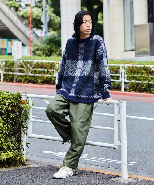 FREAK'S STORE（フリークスストア）の「WEB限定 ビッグシルエット モヘヤタッチ チェック柄 クルーネック シャギーニット/セーター（ニット/セーター・メンズ・ブラック/ブラウン/ネイビー・SMALL/MEDIUM/LARGE）」の17枚目の写真