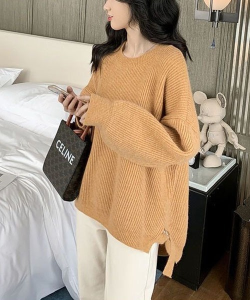 gossip!ロサンゼルス(ゴシップロサンゼルス)の「サイトスリットニットトップス(ニット/セーター・レディース・ブルー/ベージュ/マスタード・FREE)」の3枚目の写真