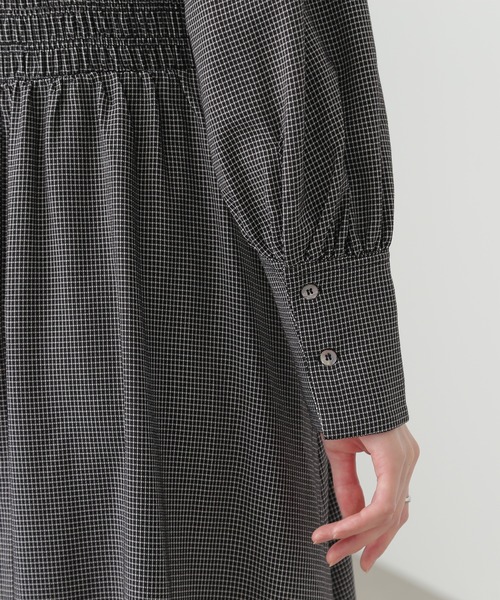 N.(N. Natural Beauty Basic)(エヌエヌナチュラルビューティーベーシック)の「◆ベアシャーリングワンピース(ワンピース・レディース・ブラック系/ネイビー系・MEDIUM)」の5枚目の写真