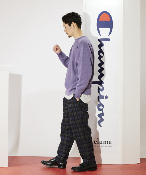 Champion（チャンピオン）の「【CHAMPION / チャンピオン】別注 R/W ピグメント クルーネックスウェット（スウェット・メンズ・ブラック/パープル/ネイビー/ブラウン/カーキ・MEDIUM/LARGE/X-LARGE）」の5枚目の写真