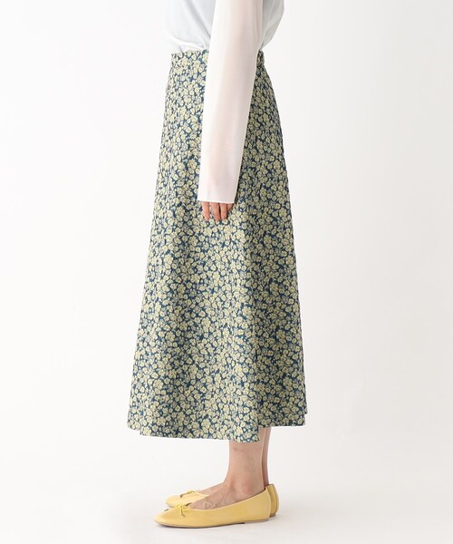 OPAQUE.CLIP（オペークドットクリップ）の「◆フラワージャカード フレアスカート（スカート・レディース・ブラック系/ブルー系・36/38/40）」の18枚目の写真