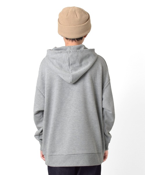 GLAZOS(グラソス)の「裏毛・スケーター刺繍ビッグパーカー(パーカー・キッズ・ブラック/ブルー/グレー/オートミール・170cm/160cm/140cm/150cm)」の15枚目の写真