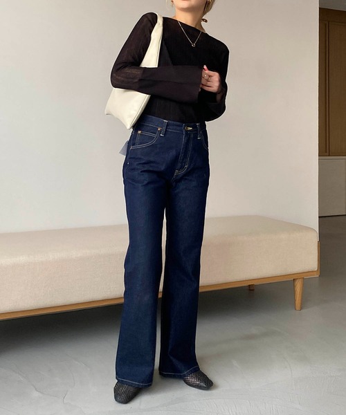 CAPRICIEUX LE'MAGE（カプリシューレマージュ）の「〈Lee/リー〉フレアデニム（デニムパンツ・レディース・ネイビー・XS/S）」の2枚目の写真