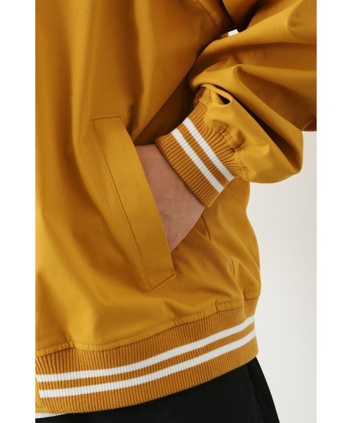 RODEO CROWNS WIDE BOWL（ロデオクラウンズワイドボウル）の「ワッペンスタジャン（スタジャン・レディース・ブラック/イエロー/マジェンタ・LARGE/MEDIUM）」の10枚目の写真