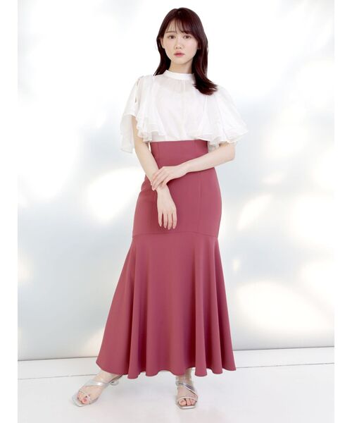 MERCURYDUO(マーキュリーデュオ)の「2WAYオープンショルダーラッフルブラウス(シャツ/ブラウス・レディース・オフホワイト/ライトブルー/ピンク・FREE)」の7枚目の写真