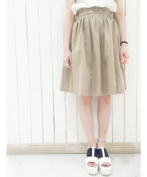 mystic（ミスティック）の「ミモレ丈ギャザースカート（スカート・レディース・オフホワイト/ブラック/ブルー/カーキ・ﾌﾘ-）」の3枚目の写真