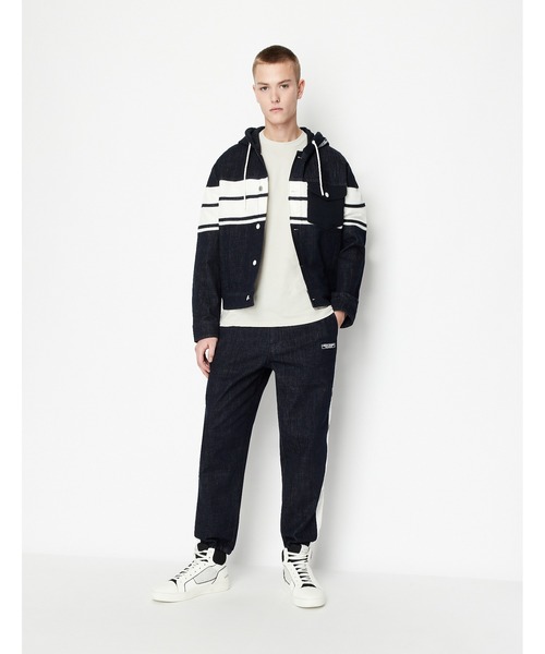 ARMANI EXCHANGE(アルマーニエクスチェンジ)の「【A|X アルマーニ エクスチェンジ】スターAXロゴ 半袖クルーネックTシャツ/COMFORT(Tシャツ/カットソー・メンズ・サンドベージュ/ホワイト/ブラック・LARGE/MEDIUM/SMALL/X-LARGE/X-SMALL/XX-LARGE)」の7枚目の写真