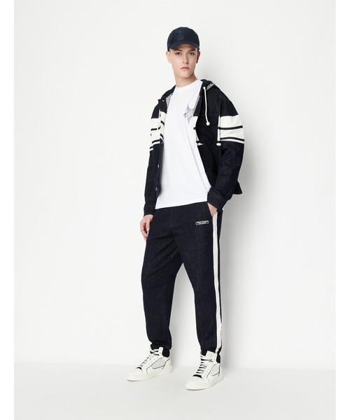 ARMANI EXCHANGE(アルマーニエクスチェンジ)の「【A|X アルマーニ エクスチェンジ】スターAXロゴ 半袖クルーネックTシャツ/COMFORT(Tシャツ/カットソー・メンズ・サンドベージュ/ホワイト/ブラック・LARGE/MEDIUM/SMALL/X-LARGE/X-SMALL/XX-LARGE)」の15枚目の写真