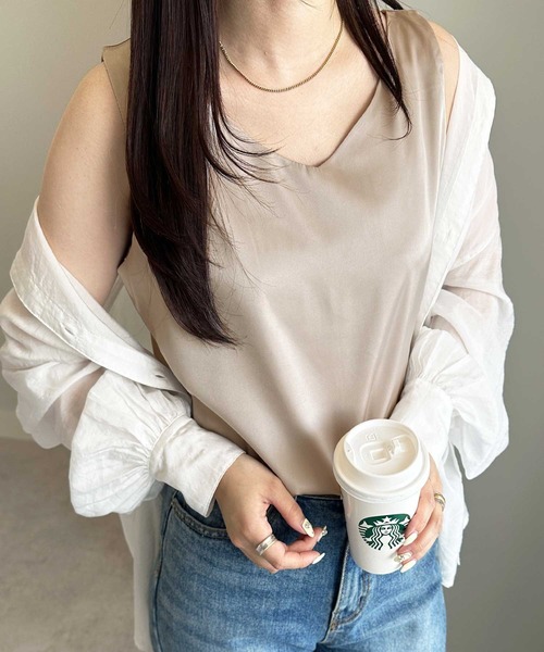 GeeRA（ジーラ）の「サテン2WAYタンクトップ（タンクトップ・レディース・ブラック/オフホワイト/サンドグレー・MEDIUM/LARGE）」の22枚目の写真