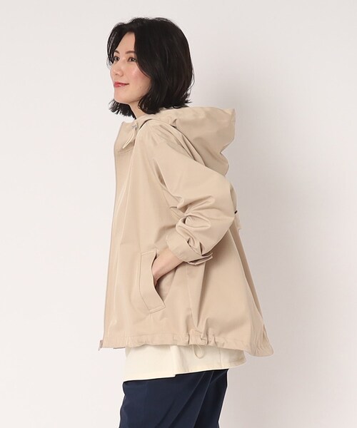 LAURA ASHLEY(ローラアシュレイ)の「【洗える】ウエストドロストマンパ(ブルゾン・レディース・ライトベージュ/ネイビー・38)」の5枚目の写真