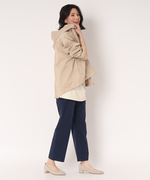 LAURA ASHLEY(ローラアシュレイ)の「【洗える】ウエストドロストマンパ(ブルゾン・レディース・ライトベージュ/ネイビー・38)」の8枚目の写真