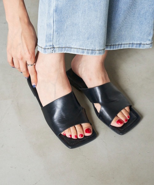 Auntie Rosa Holiday（アンティローザホリデー）の「フラットミュールサンダル（サンダル・レディース・ブラック/ブラウン・SMALL/MEDIUM/LARGE）」の3枚目の写真