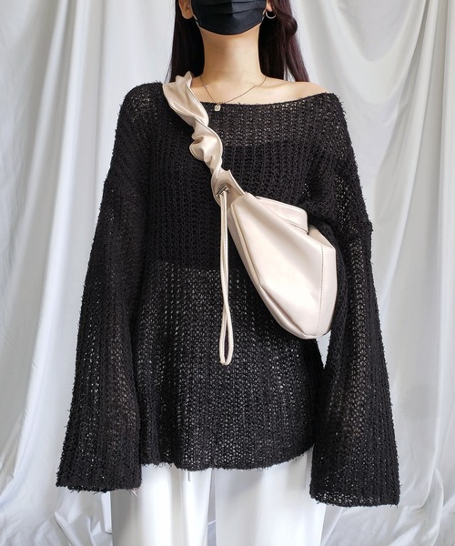 me+em select（ミームセレクト）の「シャーリングハンドルショルダーバッグ ／ shirring handle shoulder bag（ショルダーバッグ・レディース・ブラック/アイボリー・FREE）」の6枚目の写真