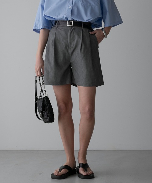 Anss.me（アンスミー）の「【Anss.me】チノツータックベルト付きショートパンツ（スカート・レディース・アイボリー/ブラック/グレー・FREE）」の4枚目の写真