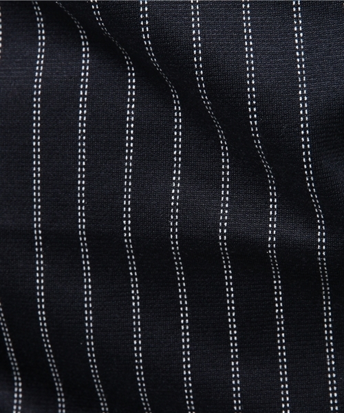 earth music&ecology（アースミュージックアンドエコロジー）の「ストライプコクーンワンピース（ワンピース・レディース・オフホワイト/ブラック/ネイビー・FREE）」の6枚目の写真