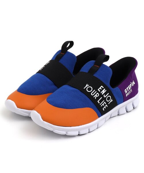 BREEZE（ブリーズ）の「【立ったまま】STEP↓INスニーカー（スニーカー・キッズ・ブラック/チェック/ブルー・13/14/15 /16/17/18/19）」の6枚目の写真