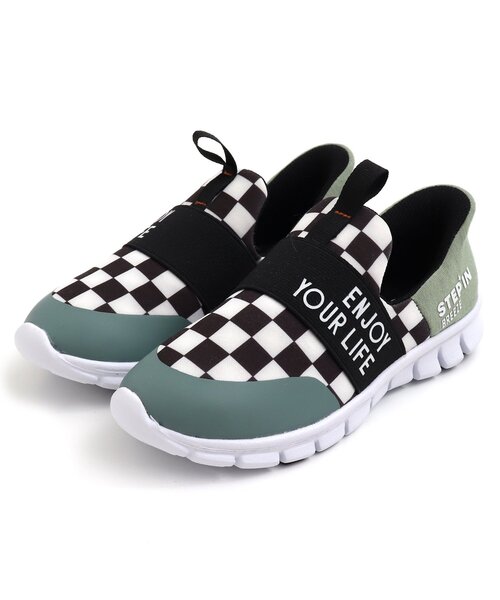 BREEZE（ブリーズ）の「【立ったまま】STEP↓INスニーカー（スニーカー・キッズ・ブラック/チェック/ブルー・13/14/15 /16/17/18/19）」の7枚目の写真