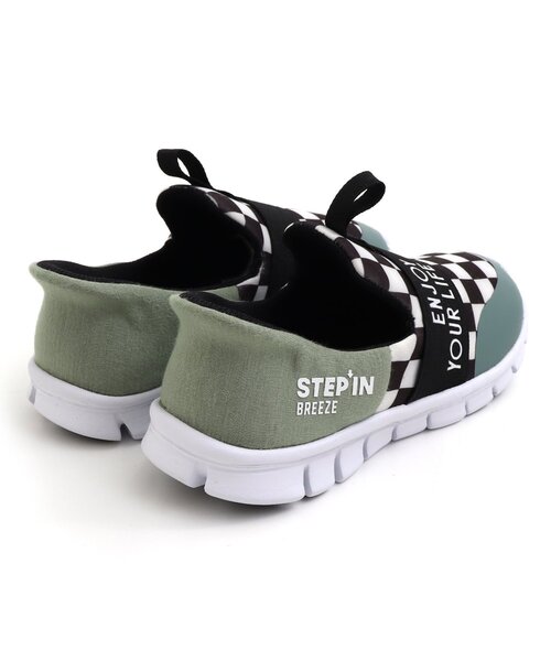 BREEZE（ブリーズ）の「【立ったまま】STEP↓INスニーカー（スニーカー・キッズ・ブラック/チェック/ブルー・13/14/15 /16/17/18/19）」の13枚目の写真