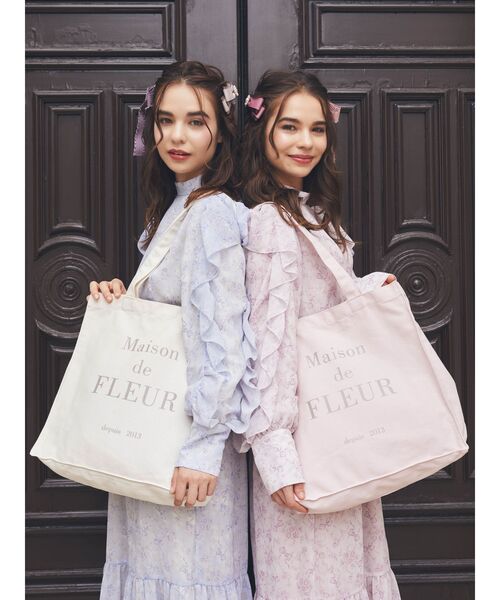 Maison de FLEUR（メゾンドフルール）の「ブランドロゴプリントスクエアトートバッグ（トートバッグ・レディース・ピンク/アイボリー/ピンク系その他2/ブラック・FREE）」の17枚目の写真