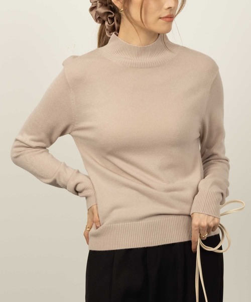 NAVY(ネイビー)の「NAVY 洗えるニット カシミヤタッチ ハイネックプルオーバー(ニット/セーター・レディース・ブラック/ブルーグリーン/イエロー/グレイッシュベージュ・L/M)」の1枚目の写真