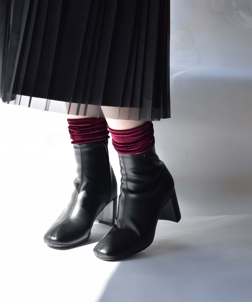 PICCIN(ピッチン)の「ベロアソックス(ソックス/靴下・レディース・ボルドー/グレー/ブルー/ブラック/グレイッシュベージュ・FREE)」の9枚目の写真