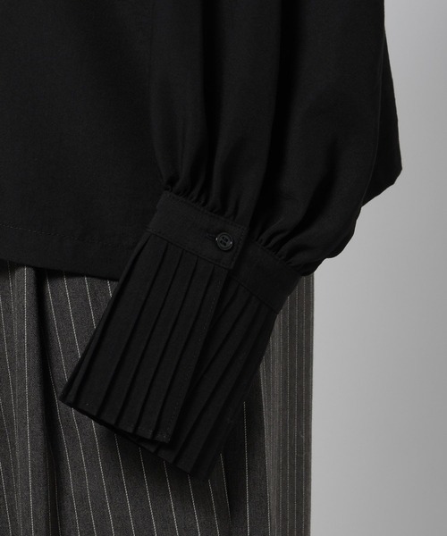 niko and...（ニコアンド）の「プリーツディテールブラウス（シャツ/ブラウス・レディース・ブラック/オフホワイト・LARGE/MEDIUM）」の8枚目の写真