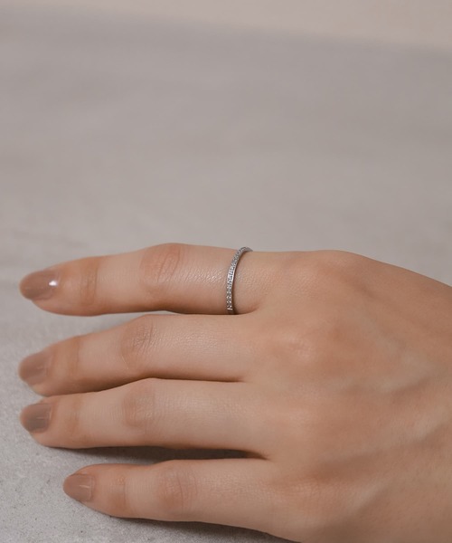 LHME(エルエイチエムイー)の「【WEB限定】”Enhance”ハーフエタニティリング/ジルコニア/サージカルステンレス(金属アレルギー対応)【LHME / エルエイチエムイー】(リング・レディース・シルバー/ゴールド・9号/11号/13号/15号)」の12枚目の写真