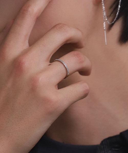 LHME(エルエイチエムイー)の「【WEB限定】”Enhance”ハーフエタニティリング/ジルコニア/サージカルステンレス(金属アレルギー対応)【LHME / エルエイチエムイー】(リング・レディース・シルバー/ゴールド・9号/11号/13号/15号)」の17枚目の写真