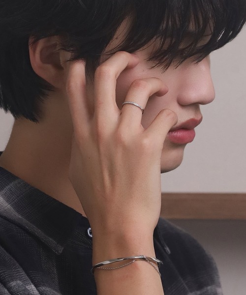 LHME(エルエイチエムイー)の「【WEB限定】”Enhance”ハーフエタニティリング/ジルコニア/サージカルステンレス(金属アレルギー対応)【LHME / エルエイチエムイー】(リング・レディース・シルバー/ゴールド・9号/11号/13号/15号)」の22枚目の写真