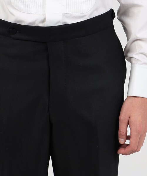 TOMORROWLAND (トゥモローランド)の「ウールドスキン ピークドラペル タキシード(スーツセット・メンズ・ブラック・44/46/50/52/48)」の10枚目の写真