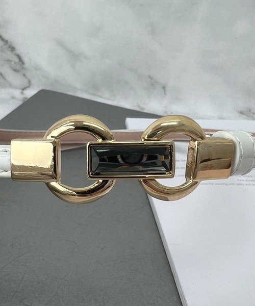 SPIGA（スピーガ）の「ｴﾅﾒﾙﾋﾞｼﾞｭｰ付細ﾍﾞﾙﾄ（ベルト・レディース・ホワイト/ブラック・FREE）」の3枚目の写真