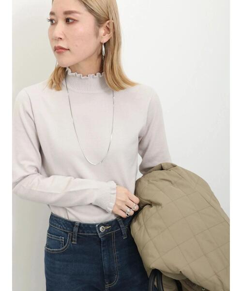 Samansa Mos2 blue（サマンサモスモスブルー）の「フリル衿ニットプルオーバー（ニット/セーター・レディース・キナリ/シルバーグレー/ブラック・F）」の4枚目の写真