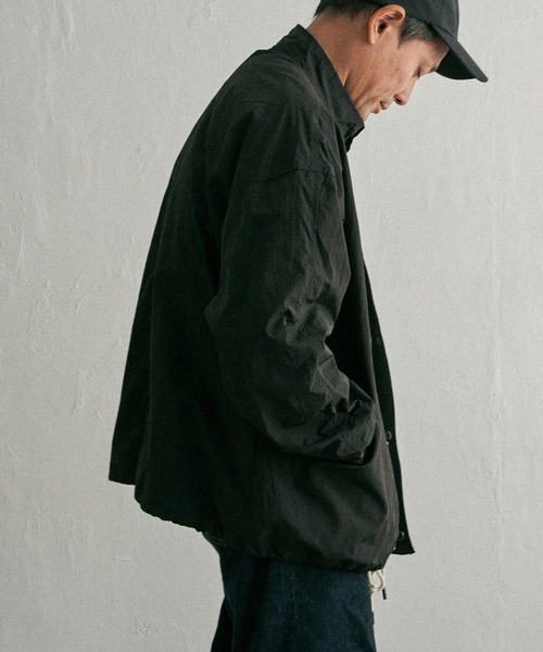 NO NEED（ノーニード）の「スタンドカラー 裾ドロストブルゾン（ブルゾン・メンズ・ベージュ/ホワイト/ブラック・L/M/LL）」の17枚目の写真