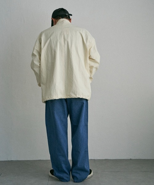 NO NEED（ノーニード）の「スタンドカラー 裾ドロストブルゾン（ブルゾン・メンズ・ベージュ/ホワイト/ブラック・L/M/LL）」の14枚目の写真