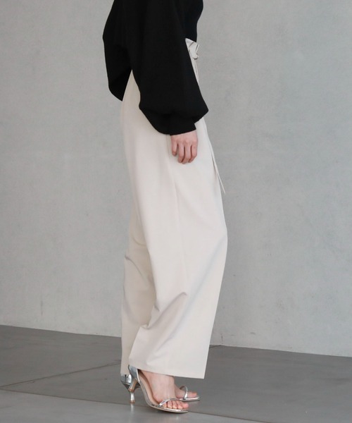 archives(アルシーヴ)の「ハイウエストタックスラックス(スラックス・レディース・グレー/ブラック/アイボリー・MEDIUM)」の8枚目の写真