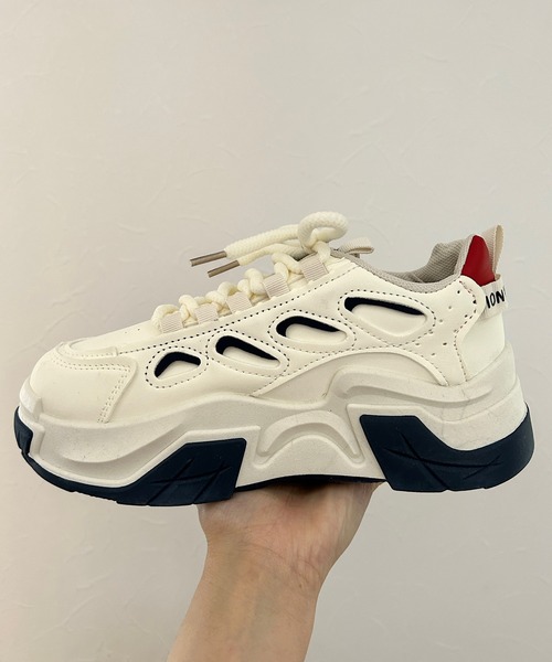 Cham.(チャム)の「厚底ダッドスニーカー(スニーカー・レディース・ベージュ/ネイビー・23.5/24/24.5/22.5/23/25)」の5枚目の写真