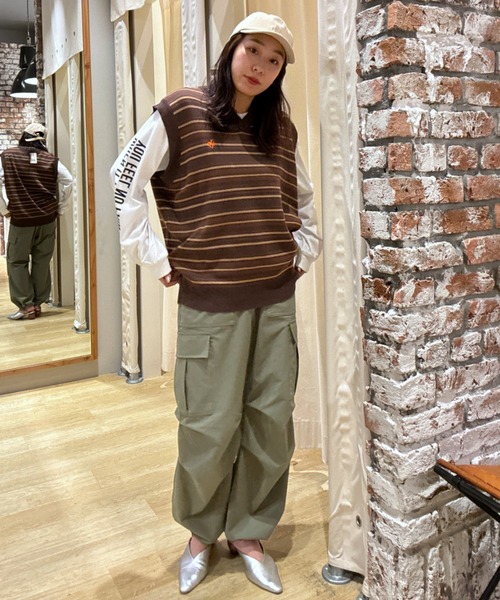 RODEO CROWNS WIDE BOWL(ロデオクラウンズワイドボウル)の「Kelly ルーズニットベスト(ベスト・レディース・ホワイト系その他/ブラウン系その他/ネイビー・FREE)」の22枚目の写真