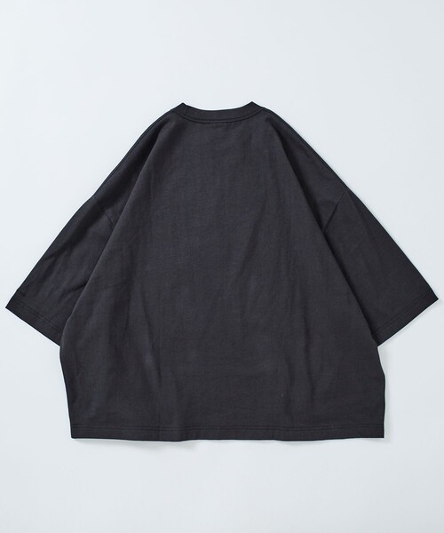 FREAK'S STORE（フリークスストア）の「限定展開 CHOW DOWN/チャウダウン ビッグシルエット ワンポイント刺繍 クルーネックTシャツ/ワイドシルエット（Tシャツ/カットソー・メンズ・グレイッシュベージュ/スミクロ/ネイビー/ブラック/アッシュグレー/ホワイト・LARGE/SMALL/MEDIUM）」の7枚目の写真