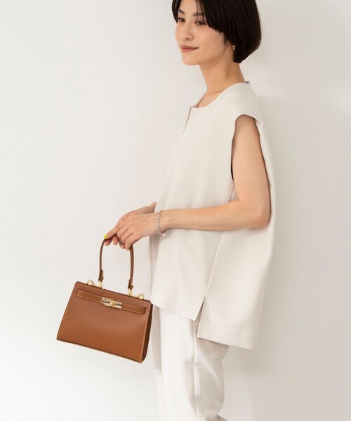 NOLLEY’S Sophi（ノーリーズソフィ）の「【AULENTTI/ オーレンティ】2way CLASSIC ショルダーバッグ（ショルダーバッグ・レディース・ブラック/キャメル・FREE）」の5枚目の写真