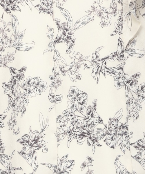 MISCH MASCH（ミッシュマッシュ）の「■2024春夏新作■ハートネックフレア袖ブラウス/MM418103（シャツ/ブラウス・レディース・ホワイト/ピンク系/ラベンダー/ブラック/ホワイト×ブラック・ﾌﾘ-）」の16枚目の写真