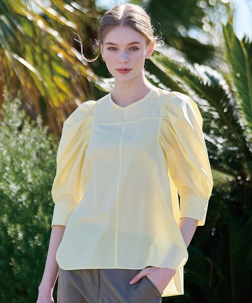 DRESSTERIOR(ドレステリア)の「【スタイリスト亀恭子さんコラボ】ボリュームスリーブブラウス(シャツ/ブラウス・レディース・ホワイト/ライトグレー/ライトイエロー系・34/36/38)」の6枚目の写真