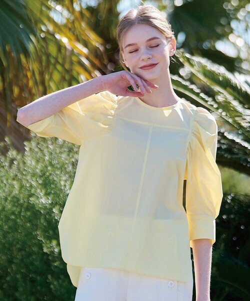 DRESSTERIOR(ドレステリア)の「【スタイリスト亀恭子さんコラボ】ボリュームスリーブブラウス(シャツ/ブラウス・レディース・ホワイト/ライトグレー/ライトイエロー系・34/36/38)」の7枚目の写真